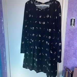 Moon dress with pockets.